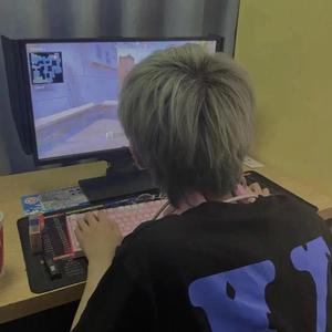 老公弄我一边干一边说粗话电影
